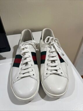 Gucci White Leather Sneakers with Red & Green Web Stripe mens size 9